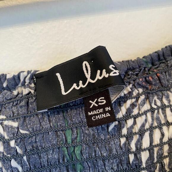 LULUS grey shirred floral crop top sz XS - Picture 3 of 5